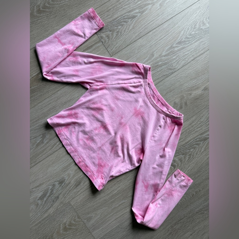 Victoria secret PINK long sleeve cropped shirt